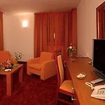 Rotondo Hotel Donji Seget