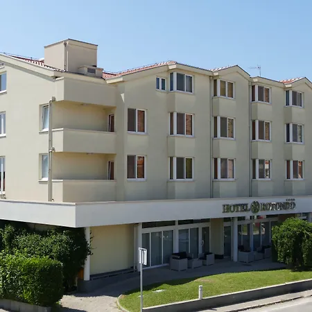 Rotondo Otel Donji Seget