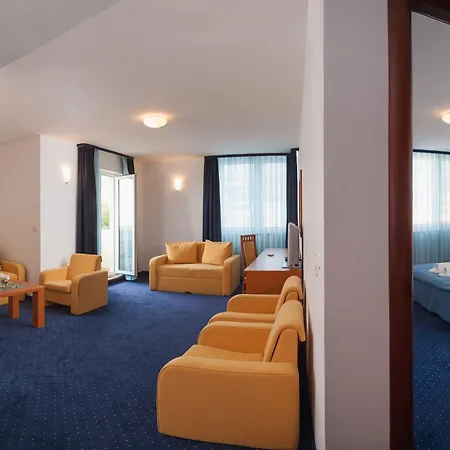 Otel Rotondo Donji Seget