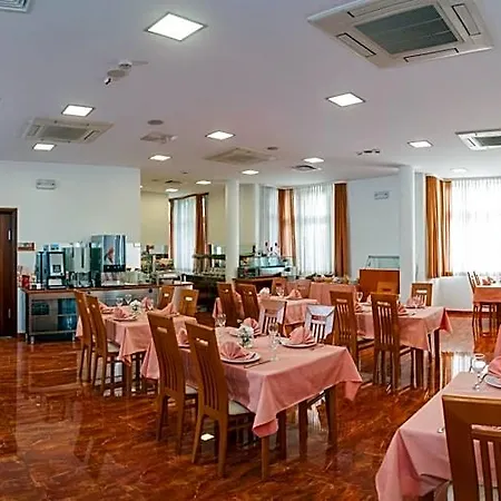 Rotondo Otel 4*