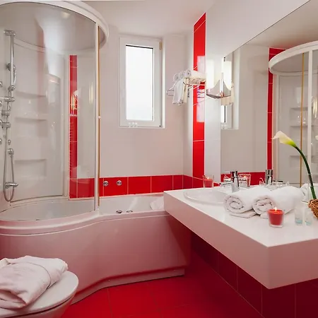 Rotondo 4*